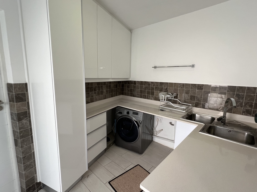 5 Bedroom Property for Sale in Ferreira Town Eastern Cape